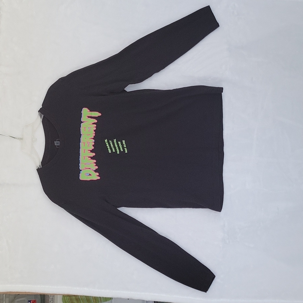 md Long Sleeved Black with Green Pink and Blue DIFFERENT T-shirt Size M